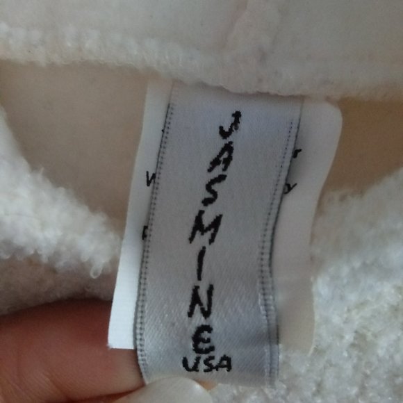 Cozy Cream Sweater - Picture 14 of 15